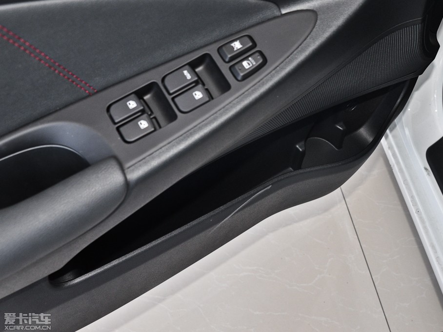 2013݄(dng)XT 1.6L Ԅ(dng)