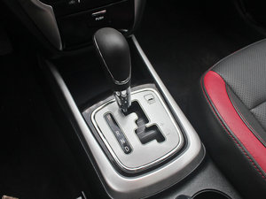 2013款1.5T 自动劲酷版 换挡杆