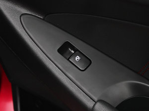 2013款1.5T 自动劲酷版 中控区