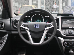 2013款1.5T 自动劲酷版 方向盘