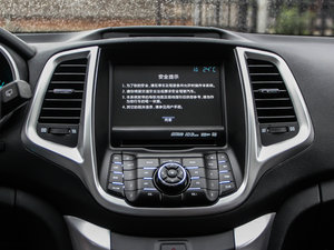 2013款1.6L 手动俊酷版 空调出风口