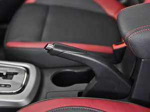 2013款1.6L 自动俊酷版 驻车制动器
