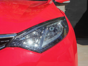 2013款1.6L 手动尚酷版 大灯