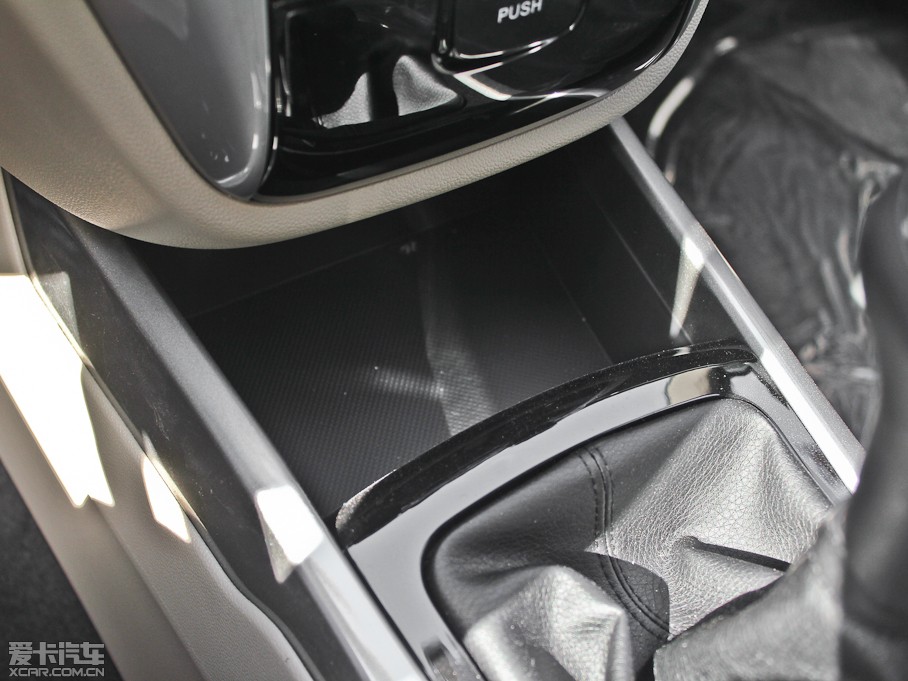 2013݄ 1.6L քӾӢ V