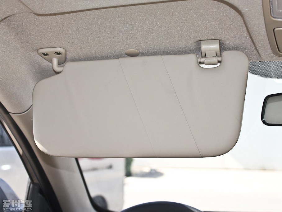 2013���݄�(d��ng) 1.6L �ք�(d��ng)��Ӣ�� ��V