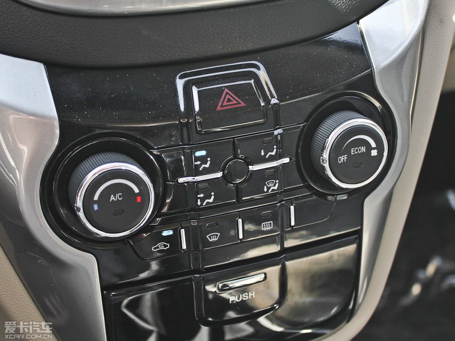 2013���݄� 1.6L �քӾ�Ӣ�� ��V