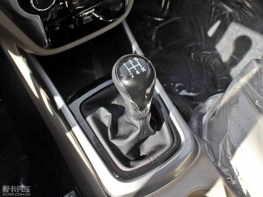 2013���݄� 1.6L �քӾ�Ӣ�� ��V