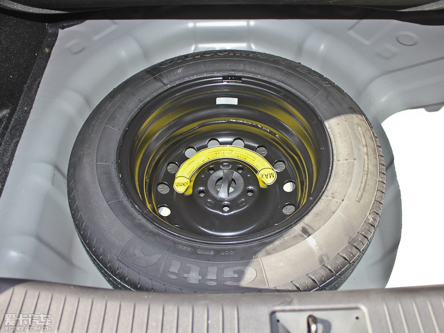 2013݄(dng) 1.6L ք(dng)Ӣ V