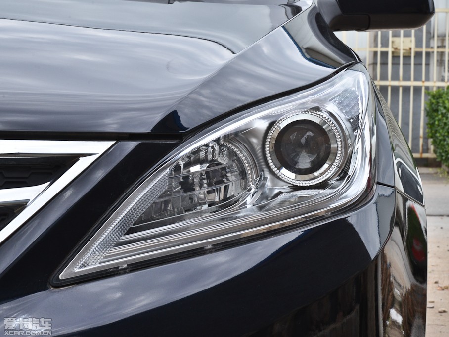 2013���݄� 1.6L �ԄӺ��A�� ��V