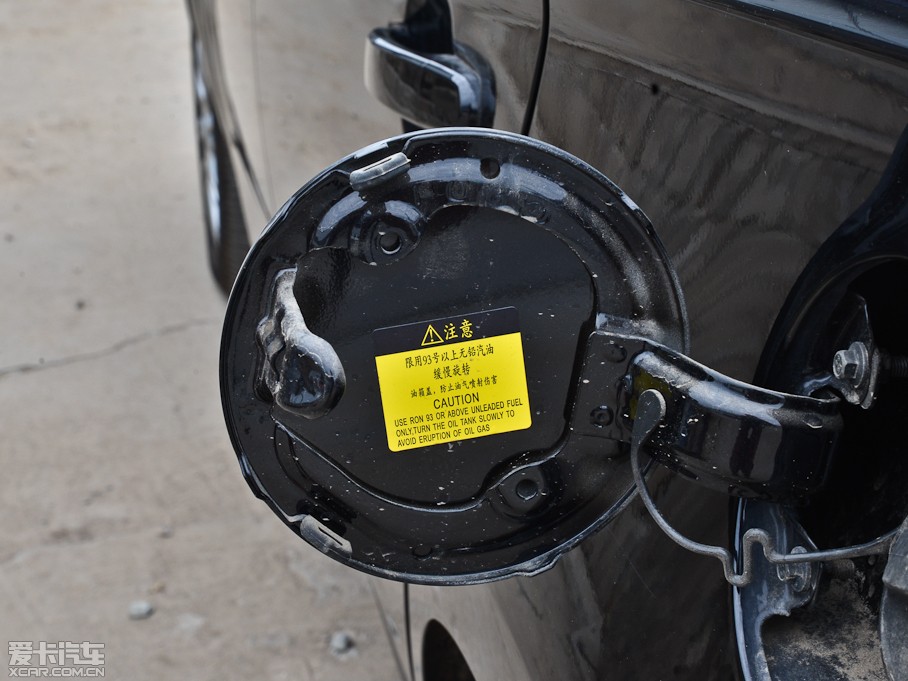 2013���݄� 1.6L �ԄӺ��A�� ��V