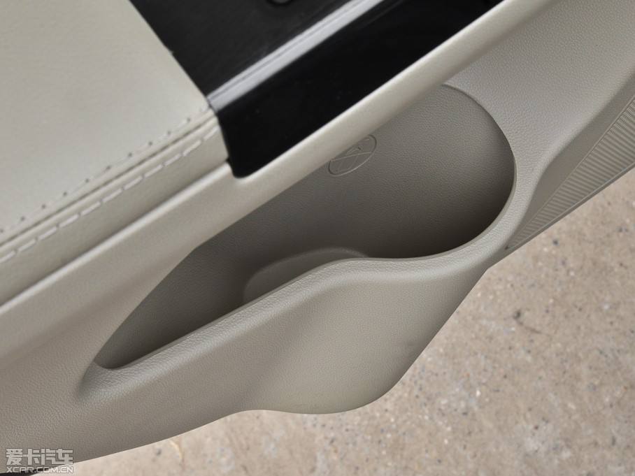 2013݄(dng) 1.6L Ԅ(dng)A V