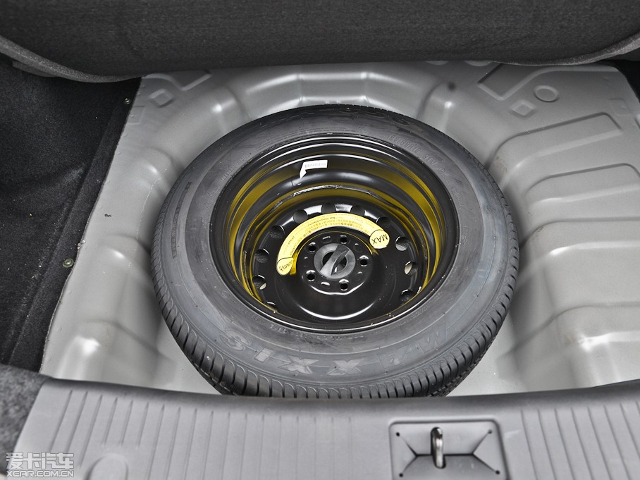 2013���݄� 1.6L �ԄӺ��A�� ��V