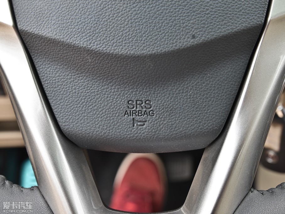 2013���݄� 1.6L �քӺ��A�� ��V