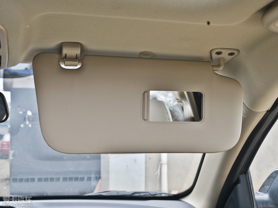 2013݄(dng) 1.6L ք(dng)A V