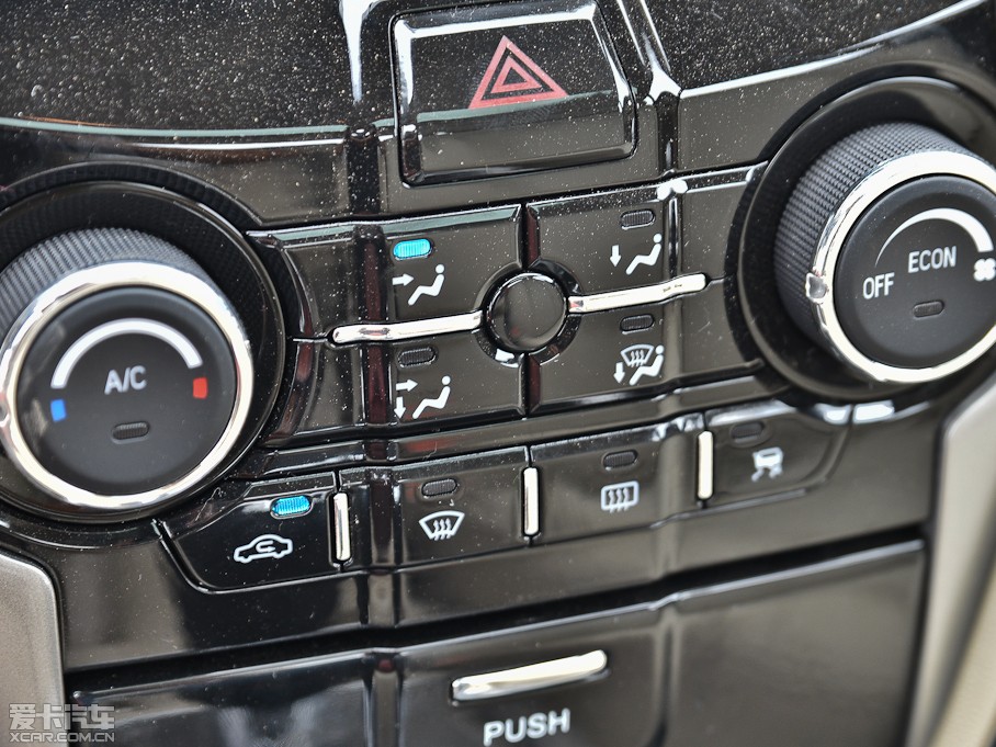 2013���݄� 1.6L �քӺ��A�� ��V