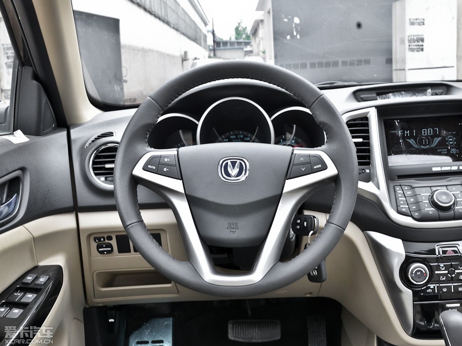 2013���݄� 1.6L �քӺ��A�� ��V