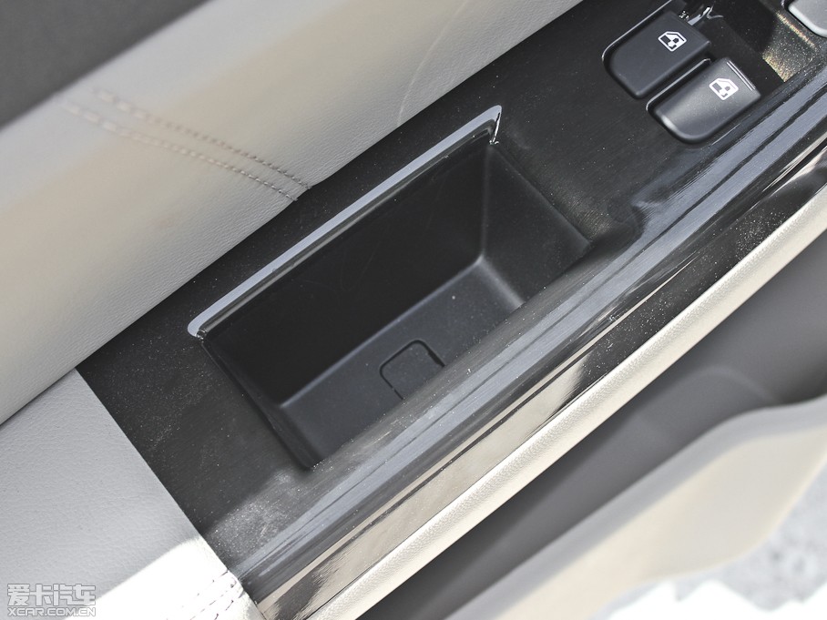 2013���݄� 1.6L �ԄӾ�Ӣ�� ��V