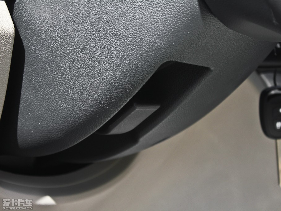 2013���݄� 1.6L �ԄӾ�Ӣ�� ��V