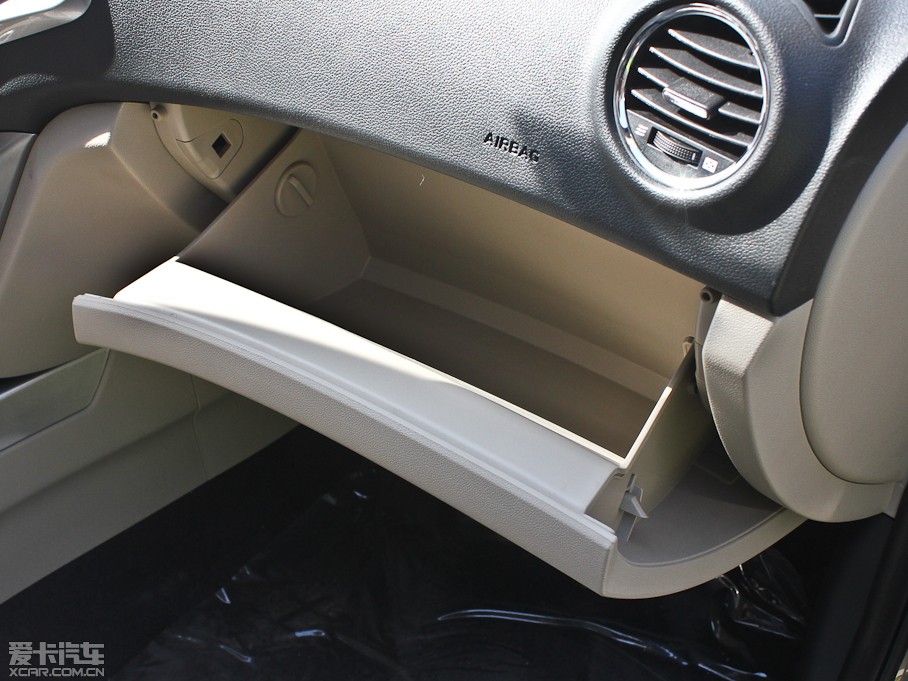 2013���݄� 1.6L �ԄӾ�Ӣ�� ��V