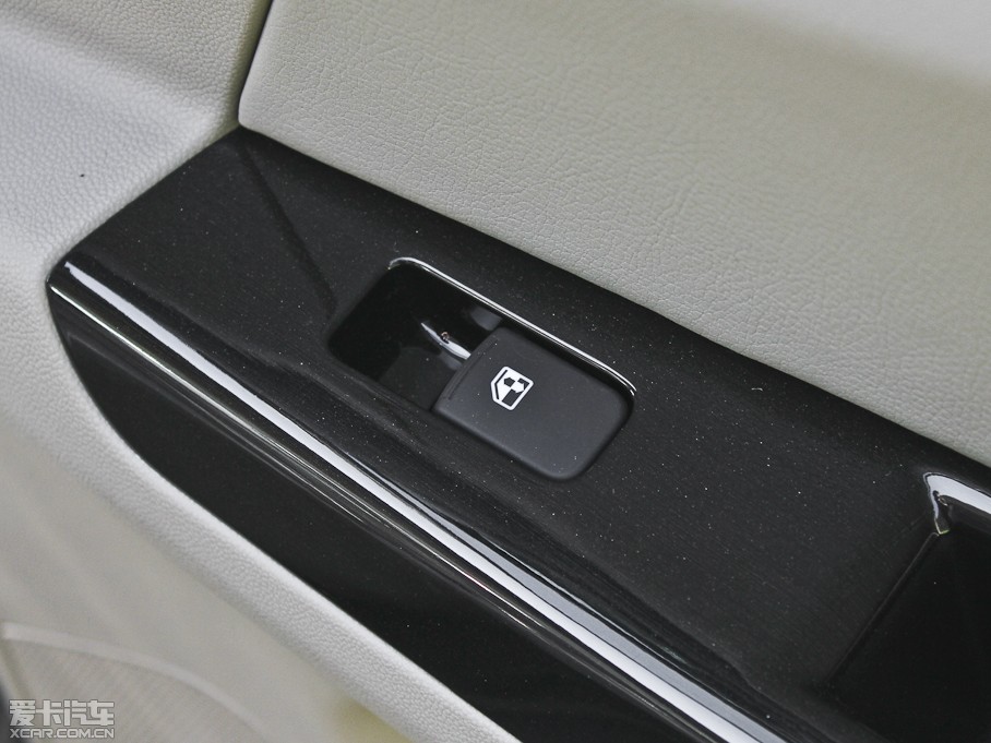 2013���݄�(d��ng) 1.6L �Ԅ�(d��ng)��Ӣ�� ��V