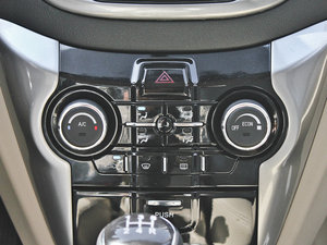 2013款1.6L 手动精英版 京V 空调调节