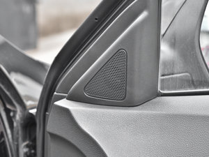 2013款1.6L 自动豪华版 京V 中控区