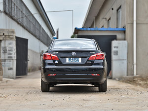 2013款1.6L 手动豪华版 京V 正后	