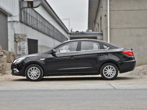 2013款1.6L 手动豪华版 京V 正侧（左）