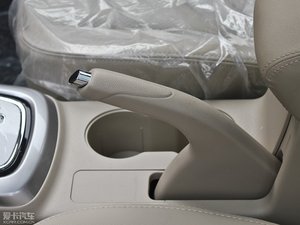 2013款1.6L 自动精英版 京V 驻车制动器