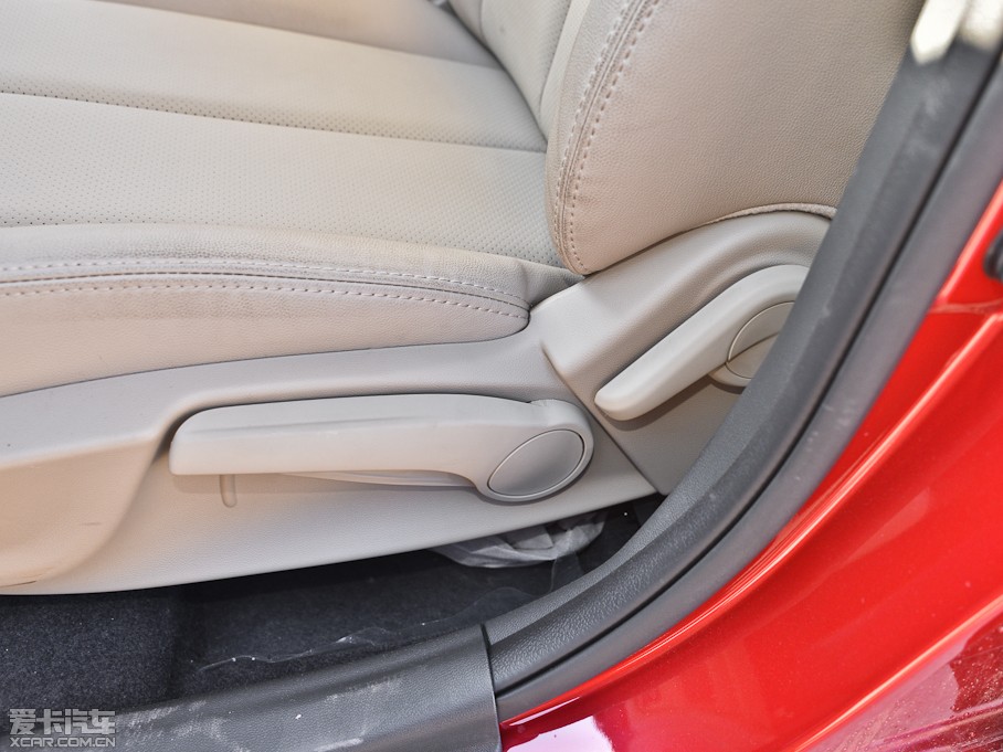 2014���݄� 1.6L �քӾ�Ӣ�� 