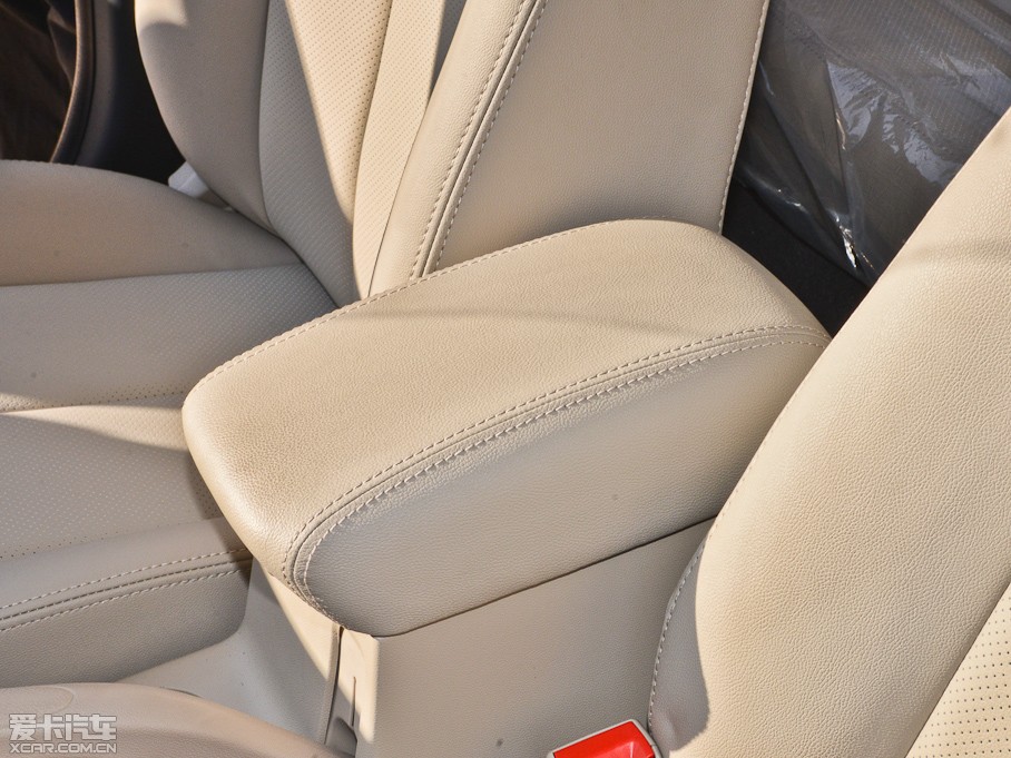 2014���݄� 1.6L �քӾ�Ӣ�� 