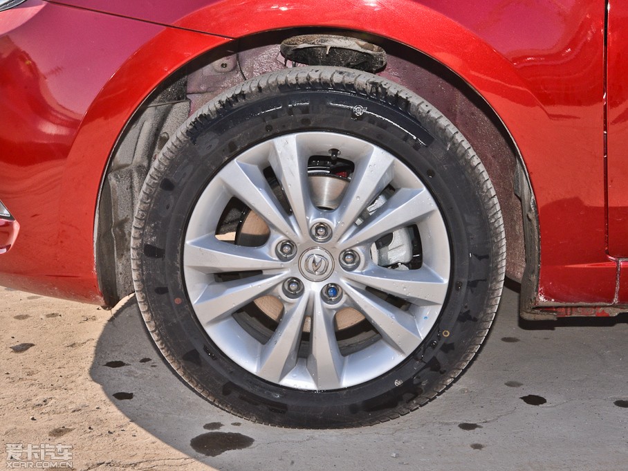 2014���݄� 1.6L �քӺ��A�� 