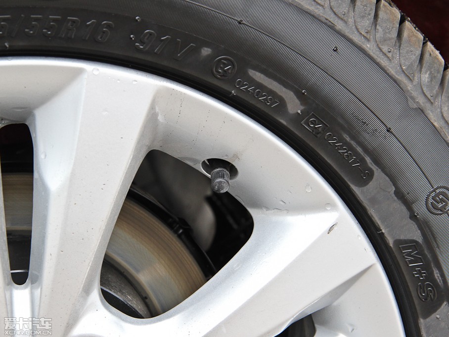 2014���݄� 1.6L �ԄӺ��A�� ��V