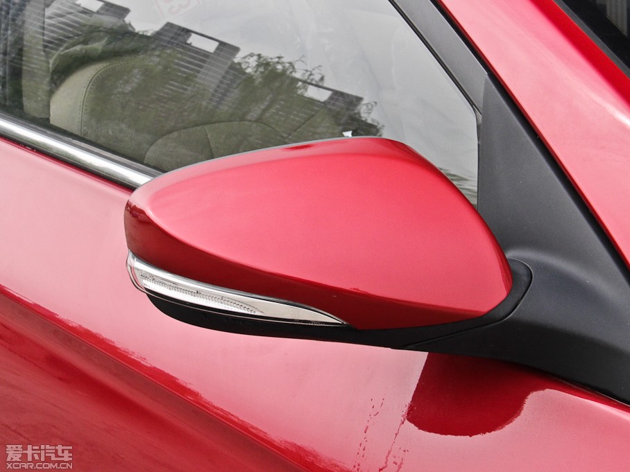 2014���݄� 1.6L �ԄӺ��A�� ��V