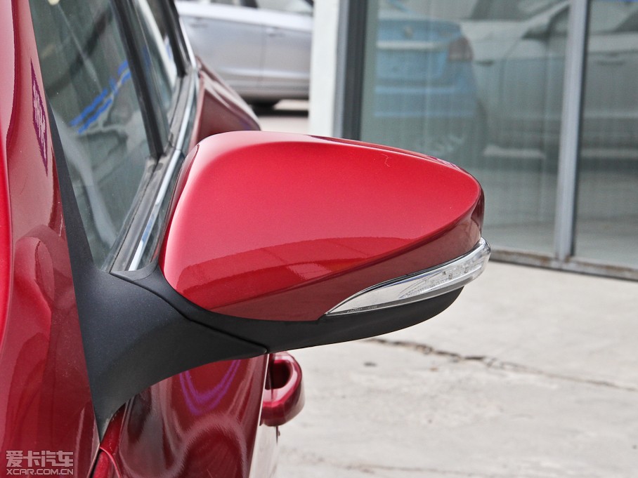 2014���݄� 1.6L �ԄӺ��A�� ��V