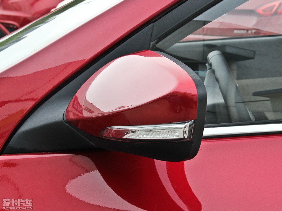 2014���݄� 1.6L �ԄӺ��A�� ��V