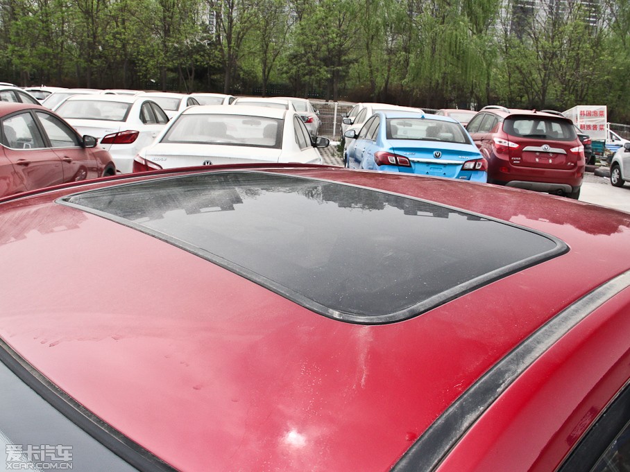 2014���݄� 1.6L �ԄӺ��A�� ��V