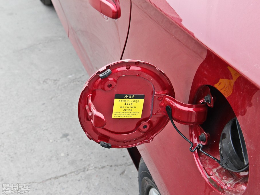 2014���݄� 1.6L �ԄӺ��A�� ��V