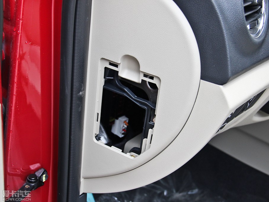 2014݄(dng) 1.6L Ԅ(dng)A V