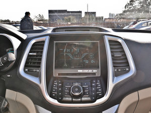 2014款1.6L 手动精英版  空调出风口