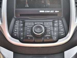 2014款1.6L 手动精英版  音响调节