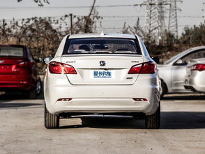 2014款1.6L 手动尊贵版  正后	