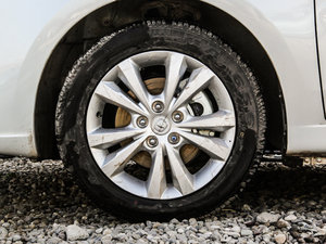 2014款1.6L 手动尊贵版  轮圈