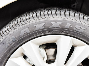 2014款1.6L 自动尊贵版  轮胎品牌