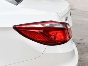2014款1.6L 自动尊贵版  细节外观