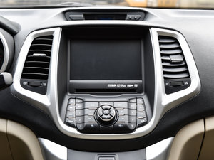 2014款1.6L 自动尊贵版  空调出风口