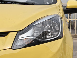 2014款1.4L 手动豪华版 大灯