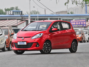 2014款1.4L 手动尊贵版 左前45度
