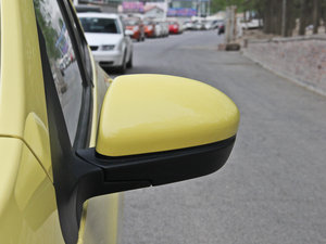 2014款1.4L IMT尊贵版 后视镜