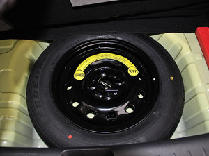 2014款1.4L IMT尊贵版 备胎